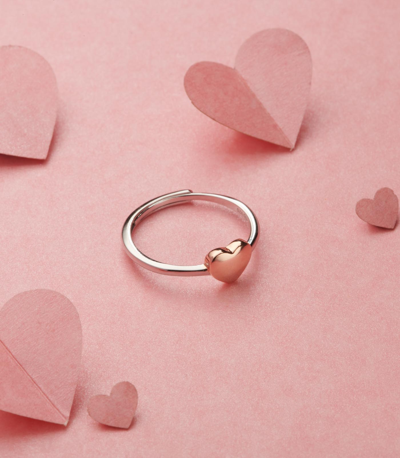 Elegant Heart Finger Ring (Silver)