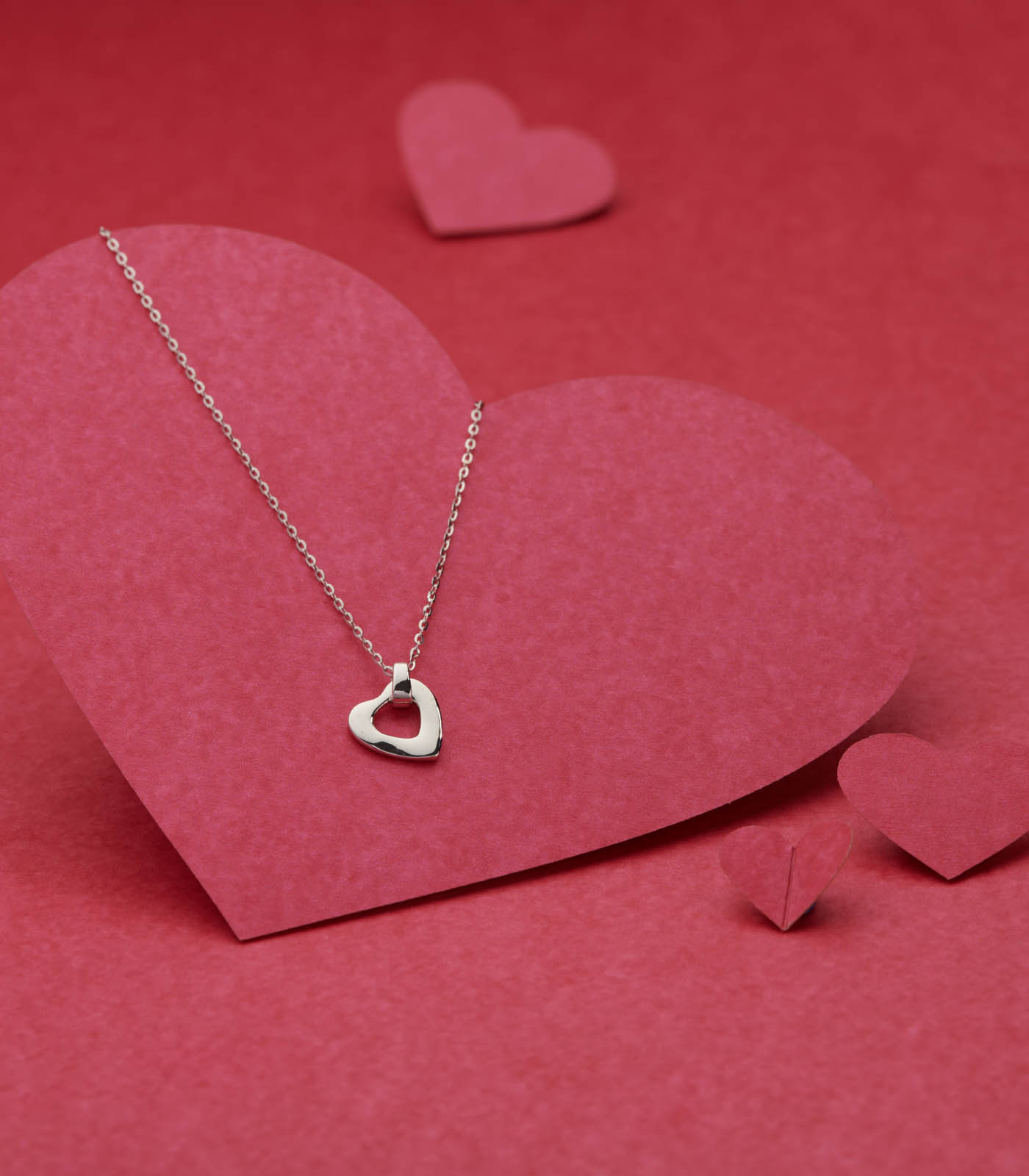 Dangling Heart Necklace (Silver)