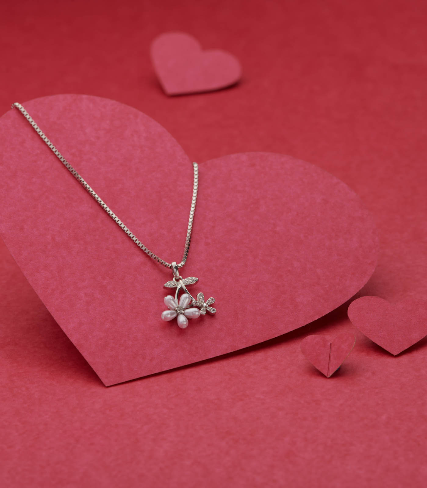 Flower Necklace (Silver)